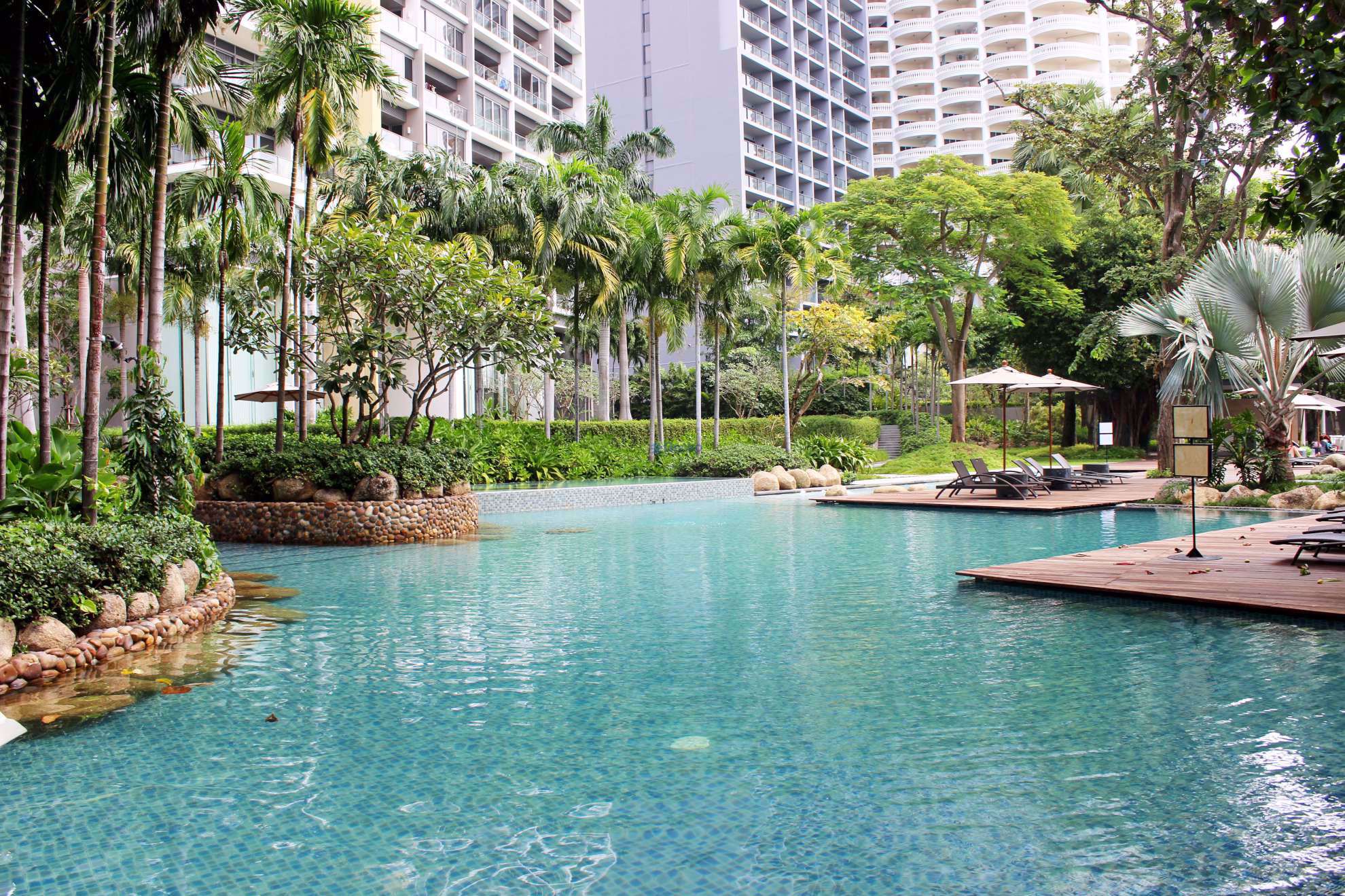 2 ห้องนอน คอนโดมิเนี่ยม เข้า Northpoint วงศ์อมาตย์ C002889