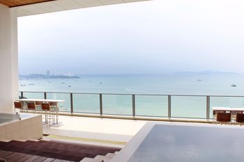 2 Bedrooms Condo in Northpoint Wongamat C002903