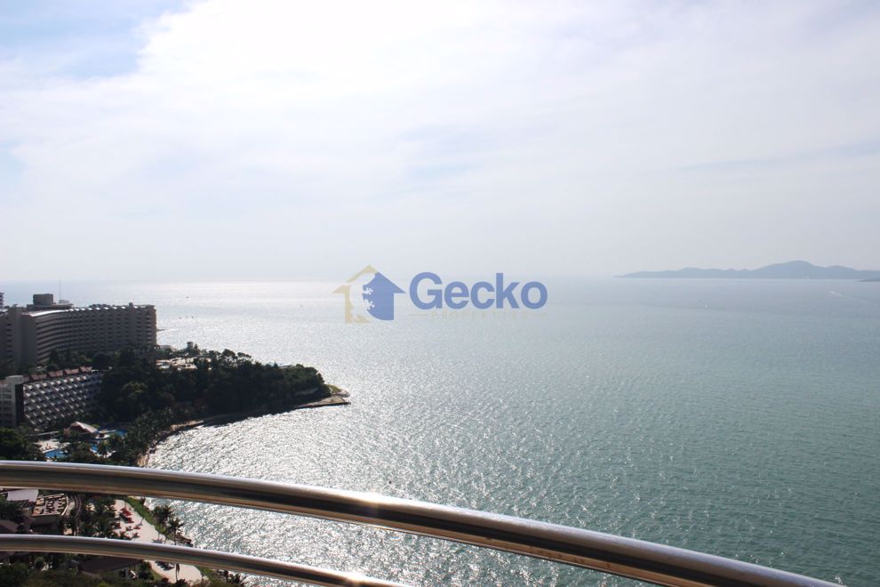 3 Bedrooms Condo in Royal Cliff Garden Pratumnak C003035 (Cover Photo)