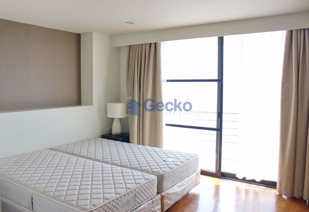 3 Bedrooms Condo in Royal Cliff Garden Pratumnak C003035 (Photo 3)