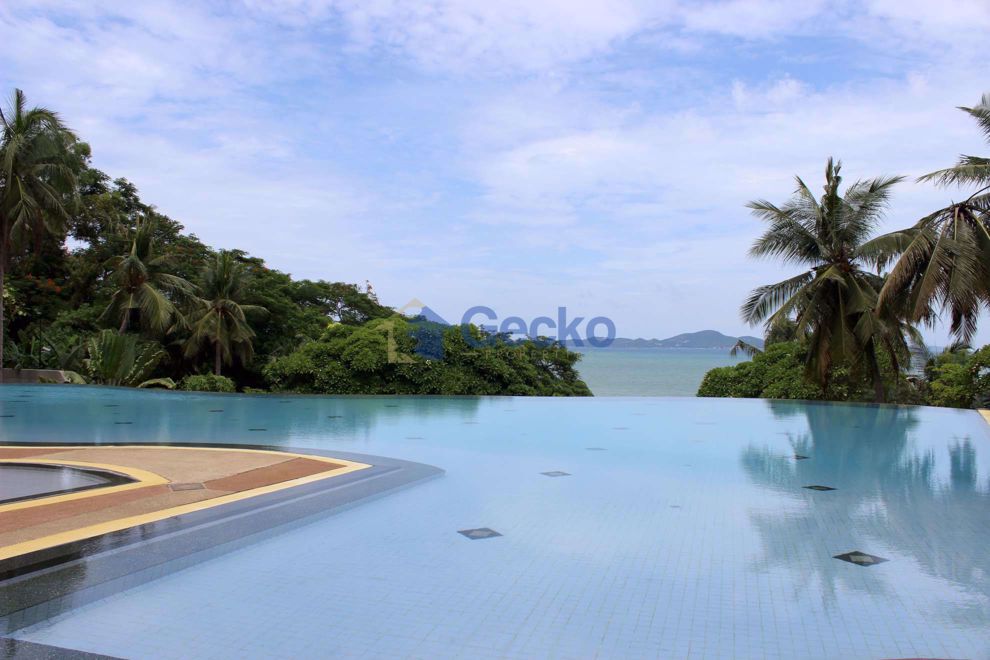 3 Bedrooms Condo in Royal Cliff Garden Pratumnak C003035 (Photo 4)