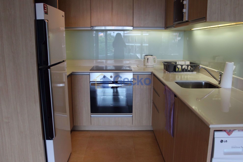 2 Bedrooms Condo in The Cliff Pratumnak C001582 (Photo 1)