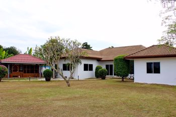 ห้วยใหญ่ บ้าน - H003041