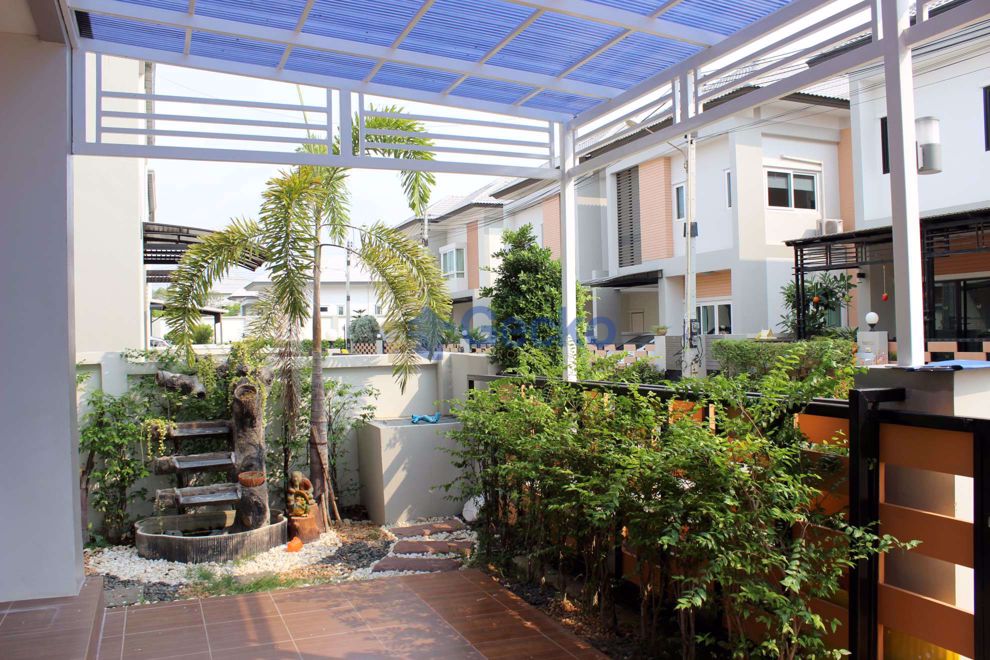 3 Bedrooms House in Patta Village  East Pattaya H003262 (Photo 2)