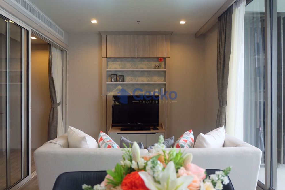 2 Bedrooms Condo in Baan Plai Haad Pattaya Wongamat C003450 (Photo 2)