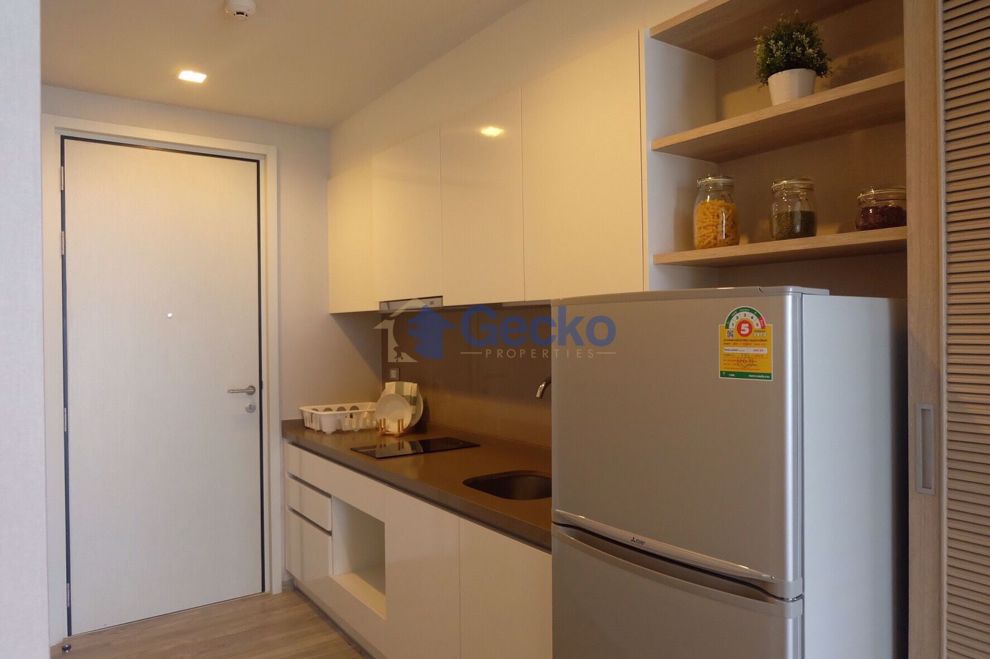 2 Bedrooms Condo in Baan Plai Haad Pattaya Wongamat C003450 (Photo 4)