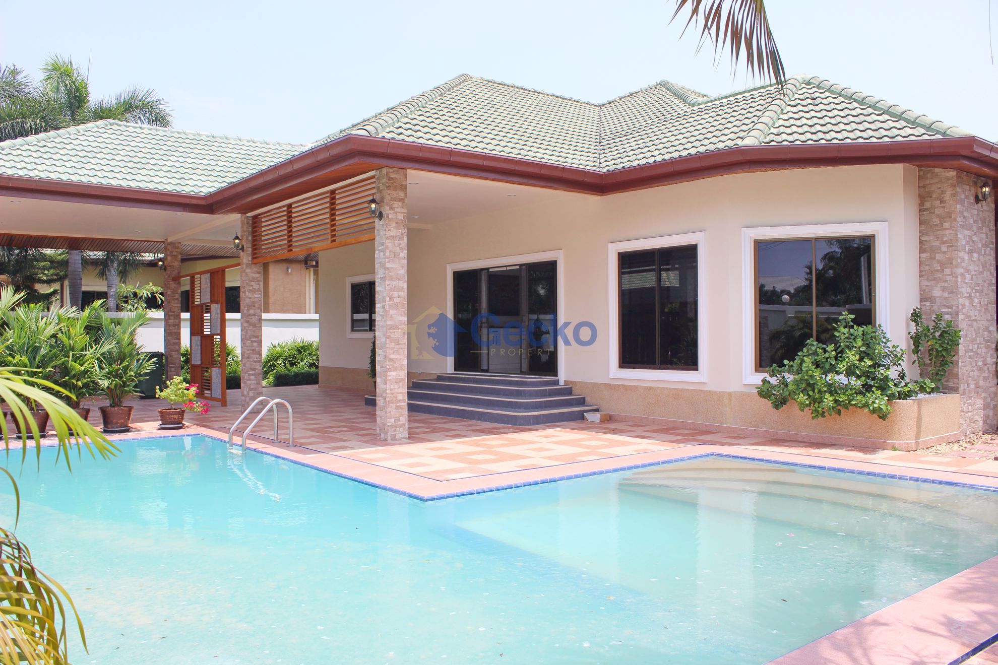 4 Bedrooms House in SP Village 2  East Pattaya H002808