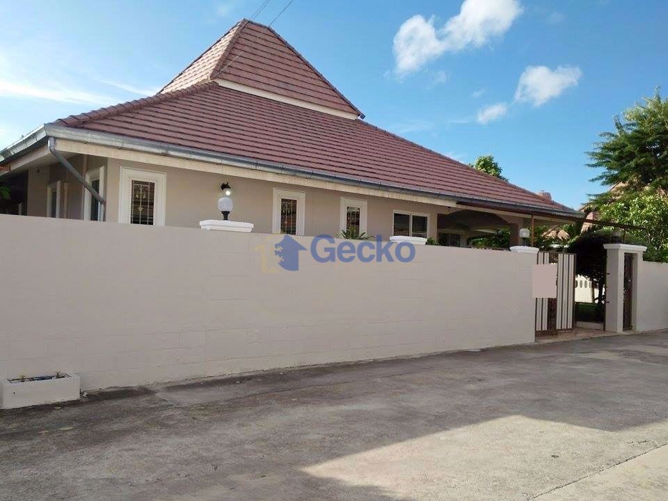 4 ห้องนอน บ้าน เข้า Chokchai Gardens 3  พัทยาตะวันออก H002812
