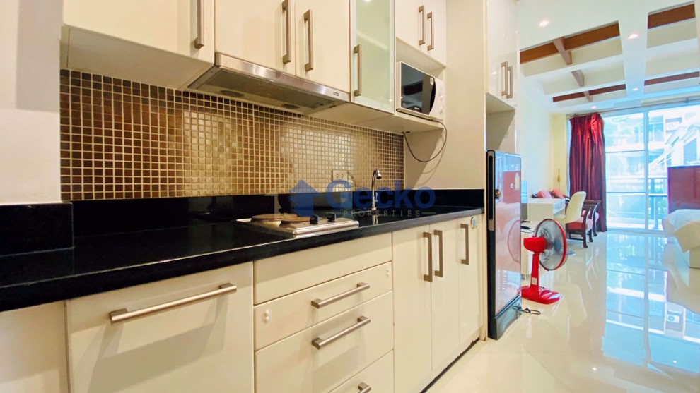 Studio Condo in Diamond Suites South Pattaya C008531 (Photo 1)