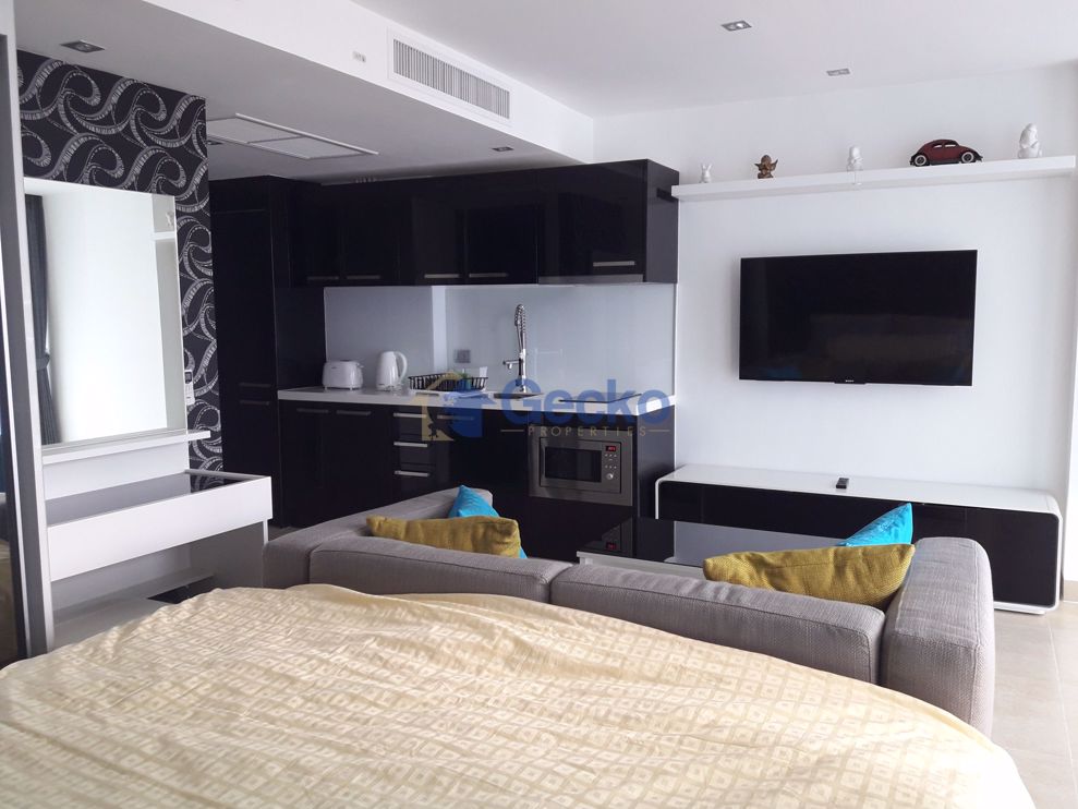 Studio Condo in Centara Avenue Residence and Suites Central Pattaya C002279 (Photo 4)