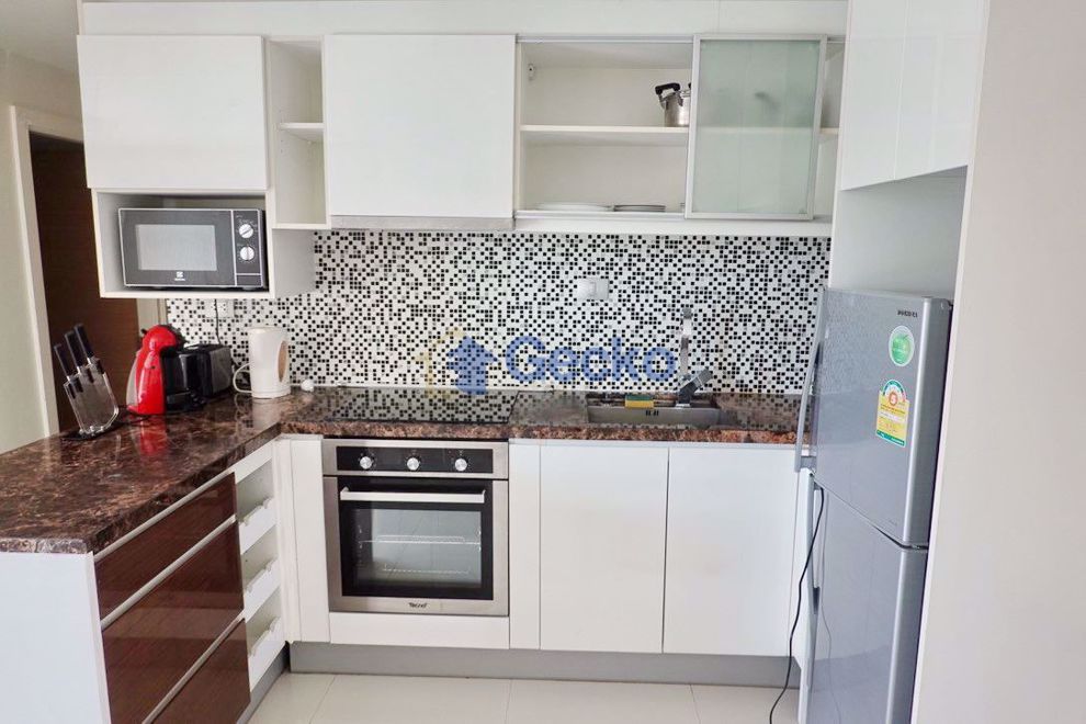 1 Bedroom Condo in Sunset Boulevard 2 Pratumnak C008787 (Photo 3)