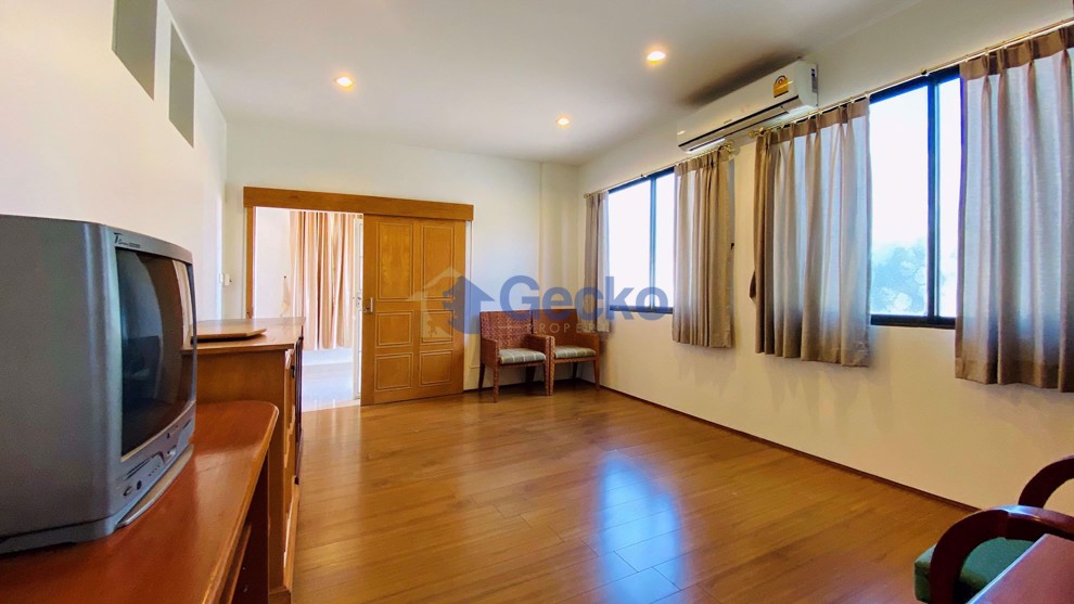 4 ห้องนอน บ้าน in Baan Suan Lalana  จอมเทียน H008562 (Photo 2)