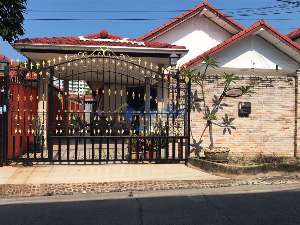 3 ห้องนอน บ้าน in Royal Park Village  จอมเทียน H008789 (Photo 1)