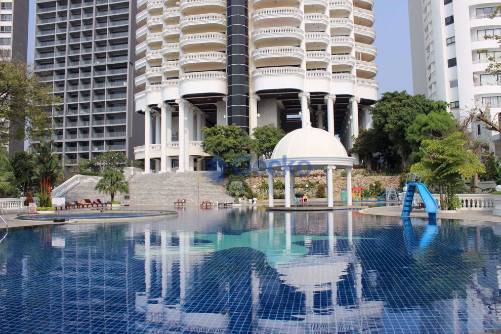 2 ห้องนอน คอนโดมิเนี่ยม in Sky Beach วงศ์อมาตย์ C002321 (Cover Photo)
