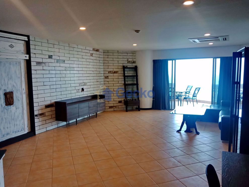 2 ห้องนอน คอนโดมิเนี่ยม in Sky Beach วงศ์อมาตย์ C002321 (Photo 2)