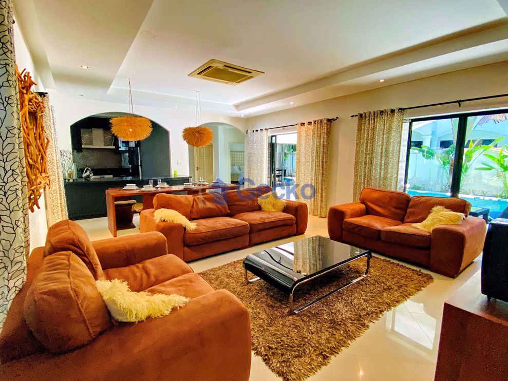 3 Bedrooms House in Palm Grove Resort  Na Jomtien H008802 (Photo 1)