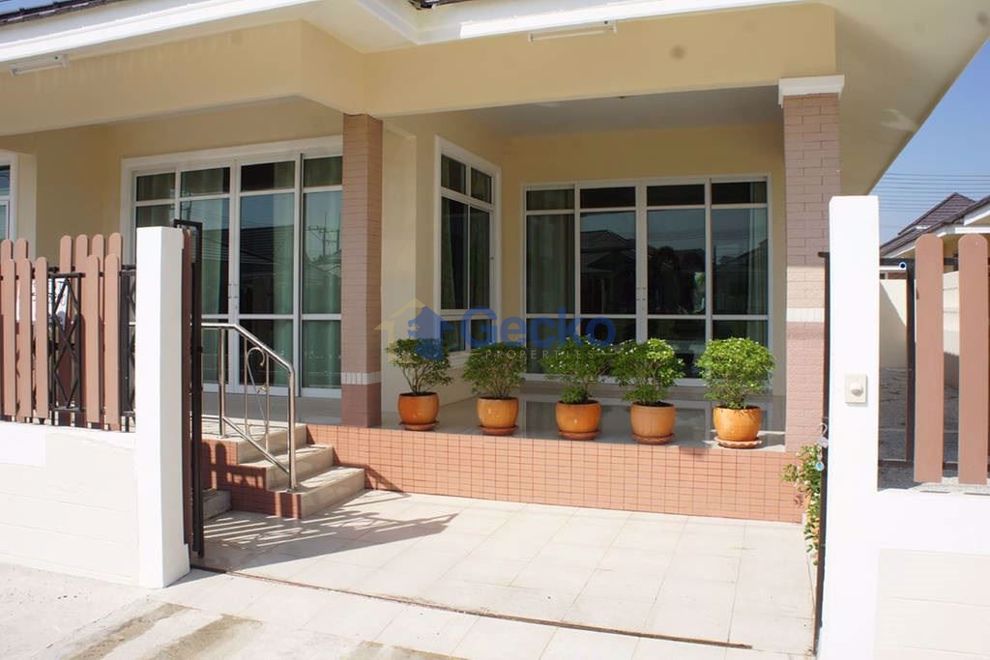 3 ห้องนอน บ้าน in Chokchai Village 10  พัทยาตะวันออก H008578 (Photo 1)