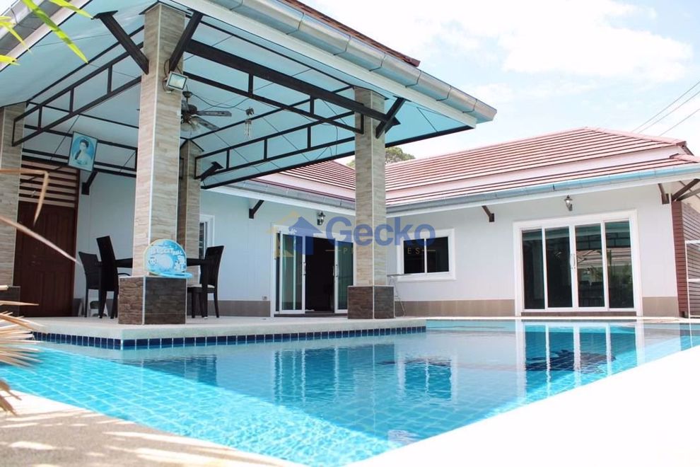 3 ห้องนอน บ้าน in Chokchai Village 4 Bang Saray  บางเสร่ H005181 (Cover Photo)