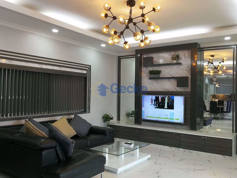 3 ห้องนอน บ้าน in Majestic Residence  พระตำหนัก H008823 (Photo 2)