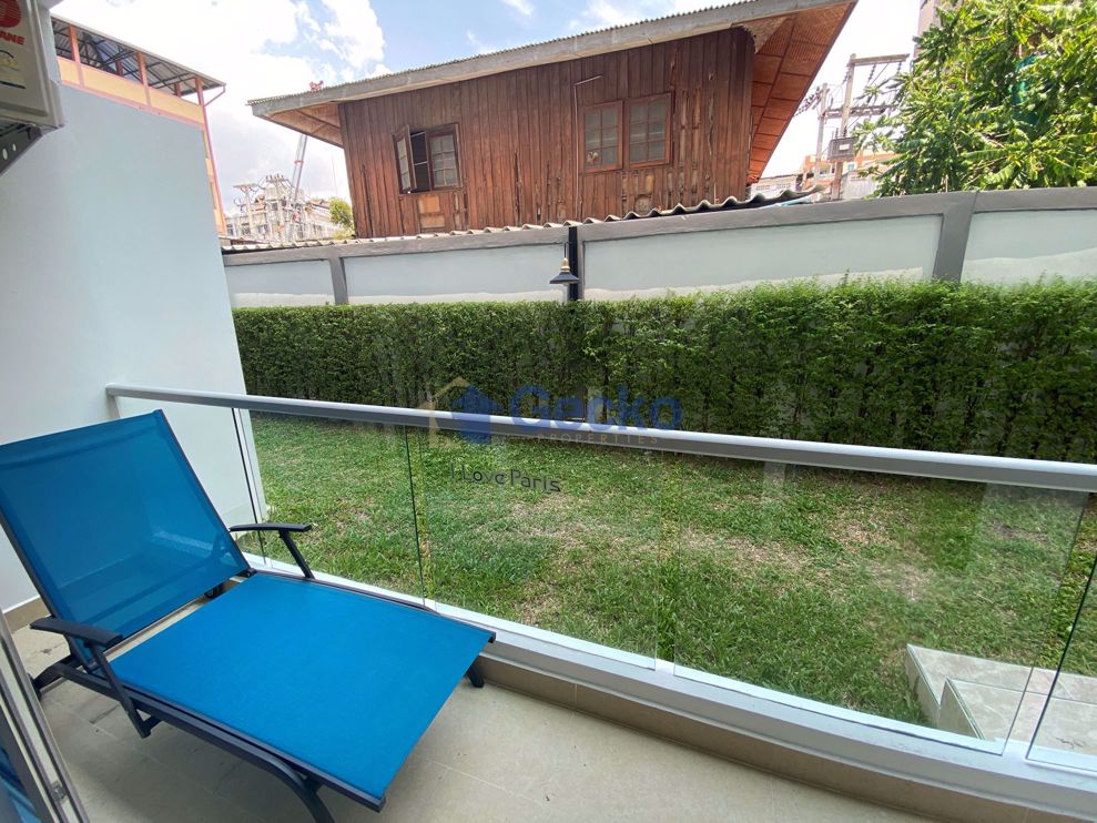 2 Bedrooms Condo in Grand Avenue Central Pattaya C008344 (Photo 4)