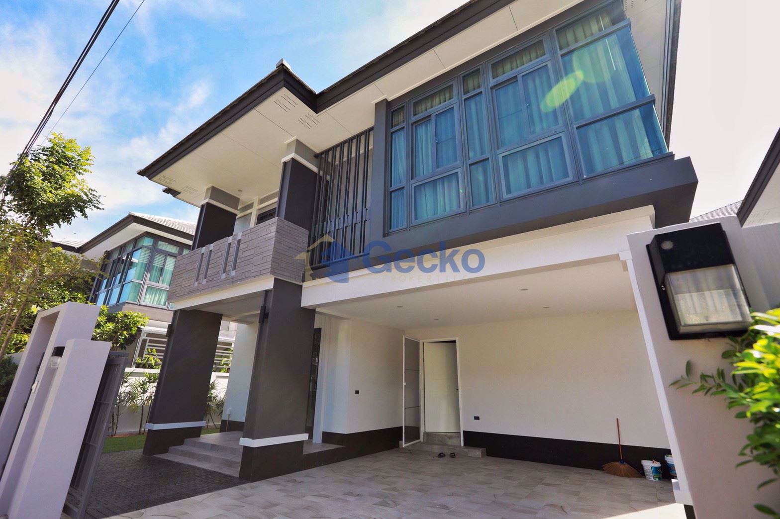 3 ห้องนอน บ้าน in Patta Prime  พัทยาตะวันออก H008829