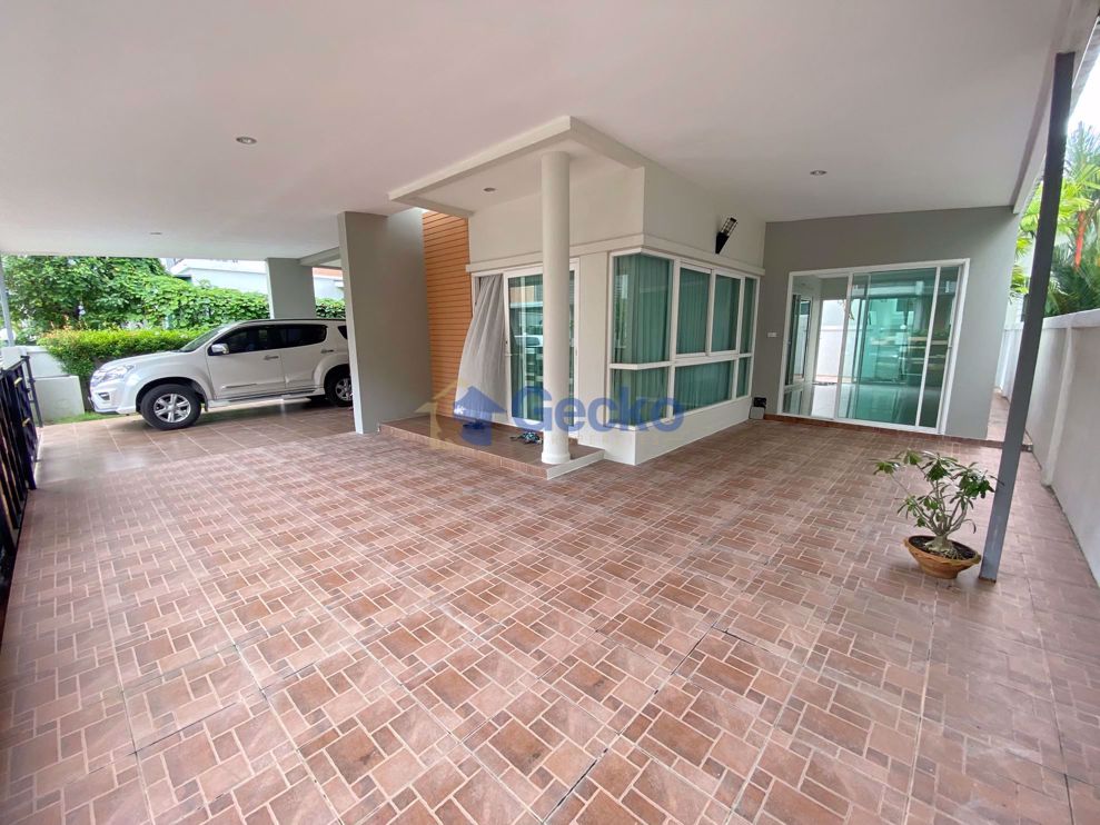 3-bedrooms-bed-house-in-patta-village east pattaya GKP-H008831 (Photo 2)