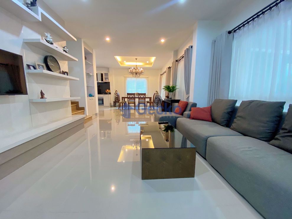 3-bedrooms-bed-house-in-patta-village east pattaya GKP-H008831 (Photo 3)