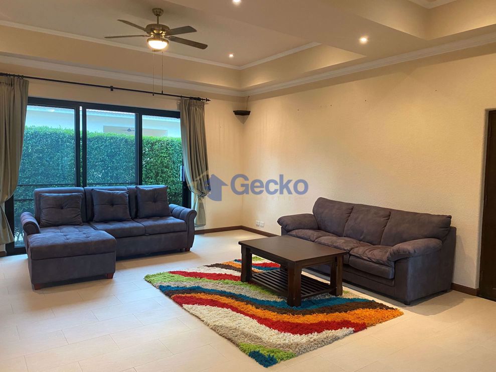4 Bedrooms House in Santa Maria  East Pattaya H008605 (Photo 3)