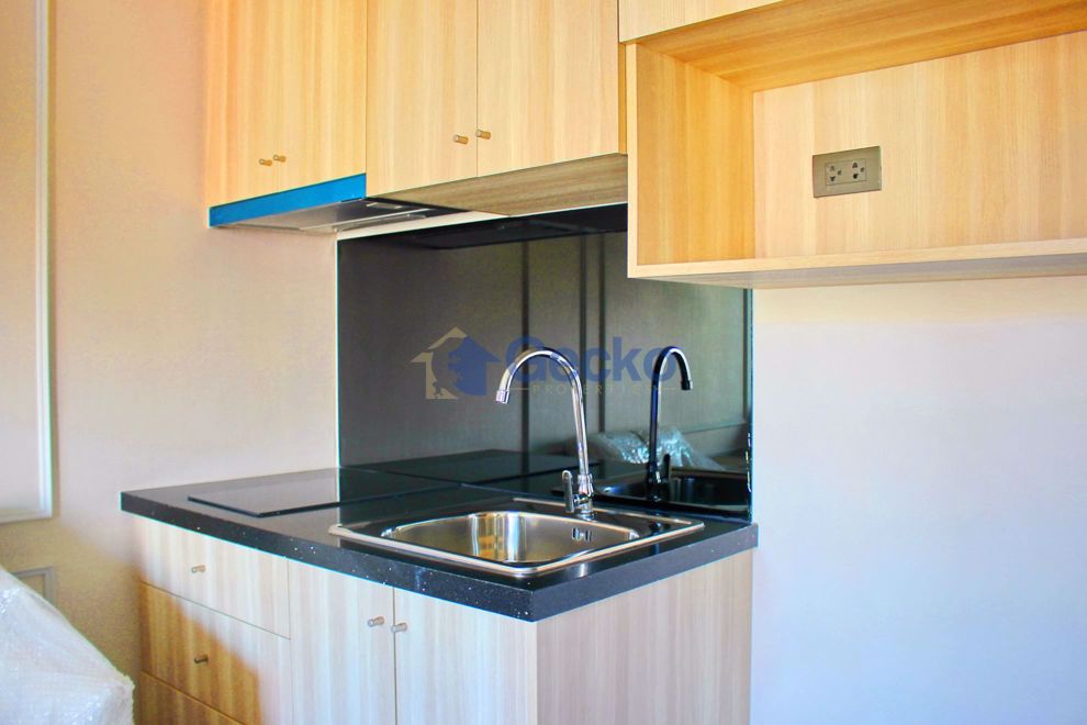 1 Bedroom Condo in The Venetian Na Jomtien C008607 (Photo 2)