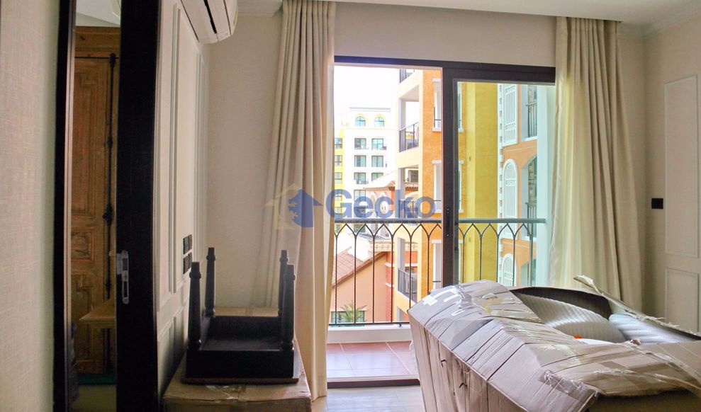 1 Bedroom Condo in The Venetian Na Jomtien C008607 (Photo 3)