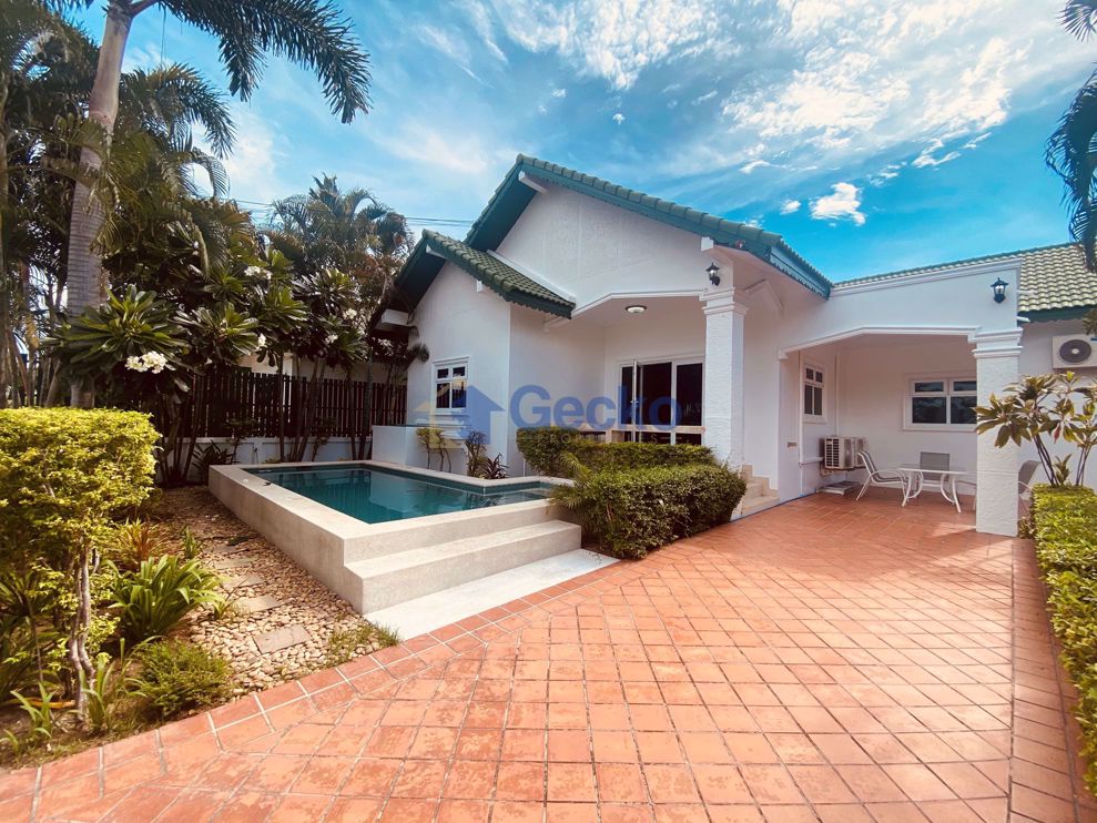 3 Bedrooms House in Paradise Hill 2  East Pattaya H008609 (Cover Photo)
