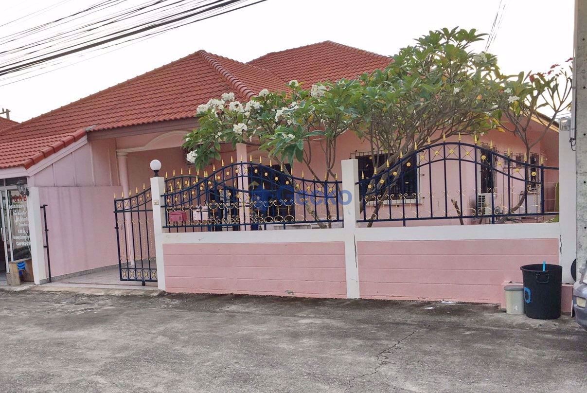 2 Bedrooms House in Chokchai Garden Homes 2  East Pattaya H008841