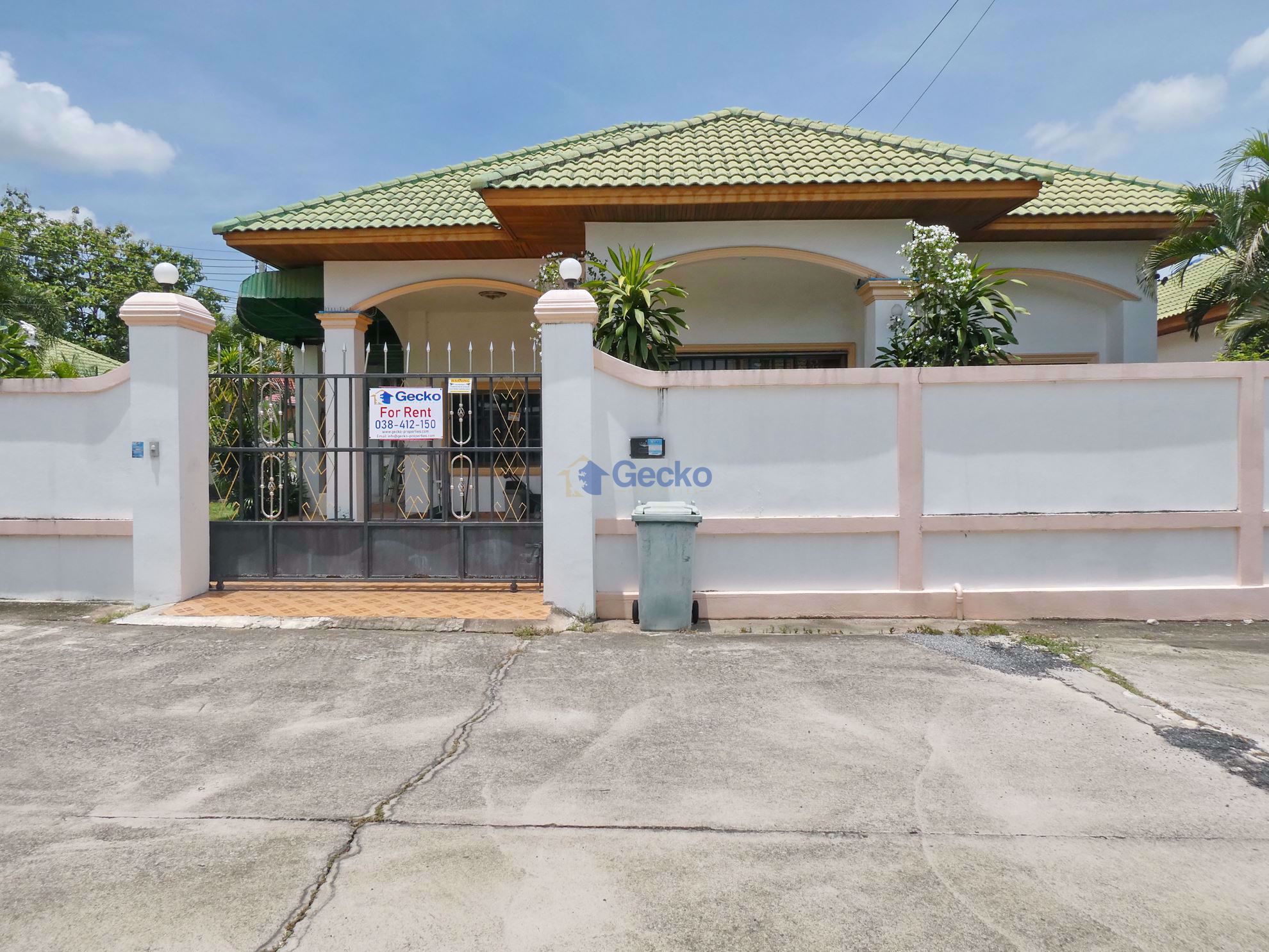 3 Bedrooms House in Ponthep 1  East Pattaya H008387