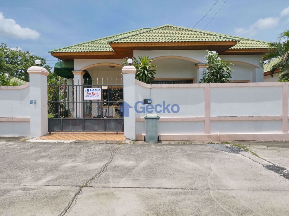 3 Bedrooms House in Ponthep 1  East Pattaya H008387 (Cover Photo)