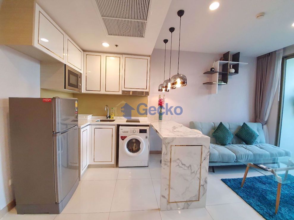 1 ห้องนอน คอนโดมิเนี่ยม in The Riviera Wongamat วงศ์อมาตย์ C008626 (Photo 1)