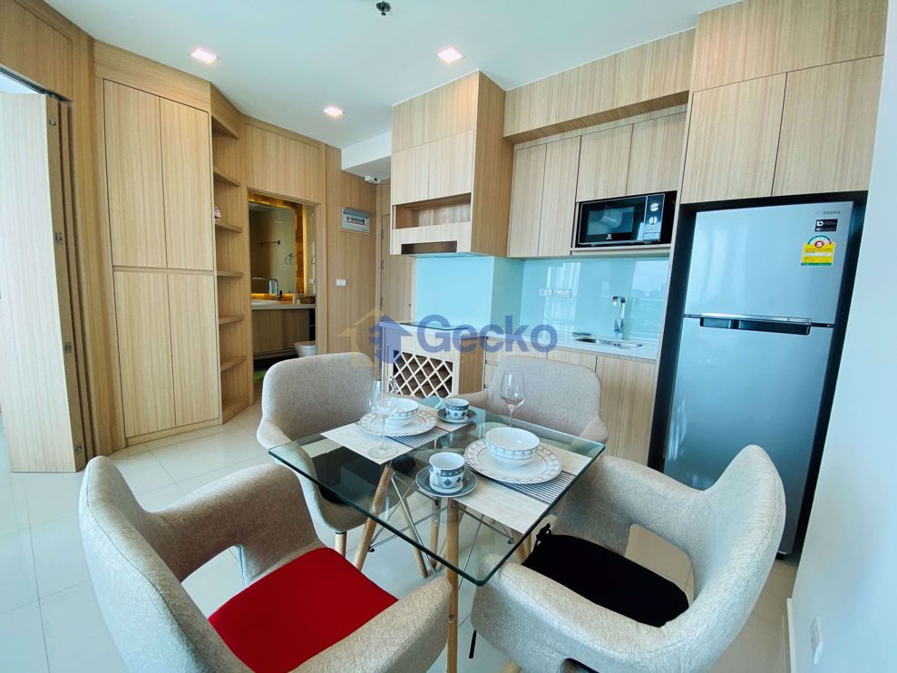 1 ห้องนอน คอนโดมิเนี่ยม in City Garden Tower พัทยาใต้ C008866 (Photo 2)