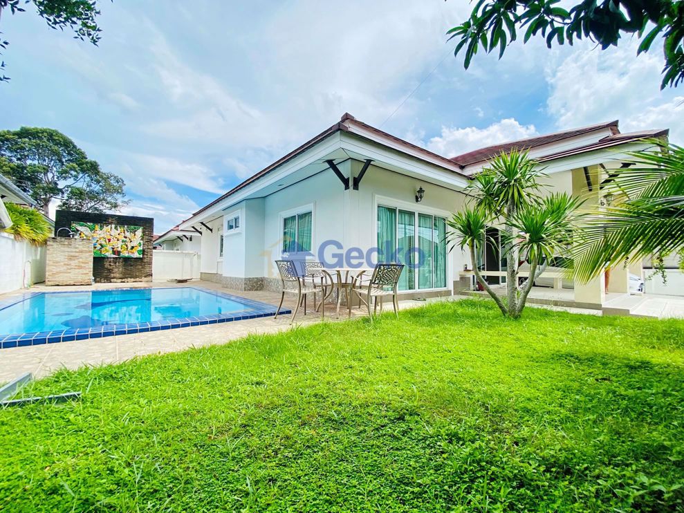 3 ห้องนอน บ้าน in Chokchai Village 4 Bang Saray  บางเสร่ H008638 (Cover Photo)