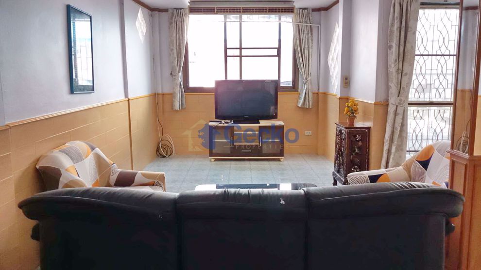 2 Bedrooms House  Central Pattaya H008642 (Photo 1)