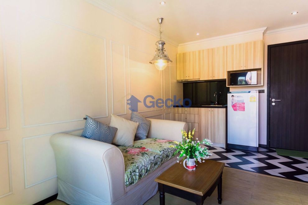 1 Bedroom Condo in The Venetian Na Jomtien C008422 (Photo 2)