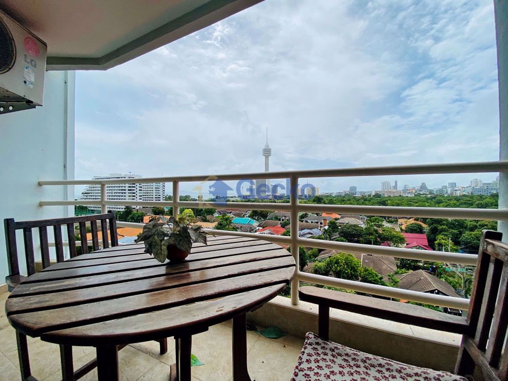 Studio Condo in View Talay 5 Jomtien C008654 (Cover Photo)