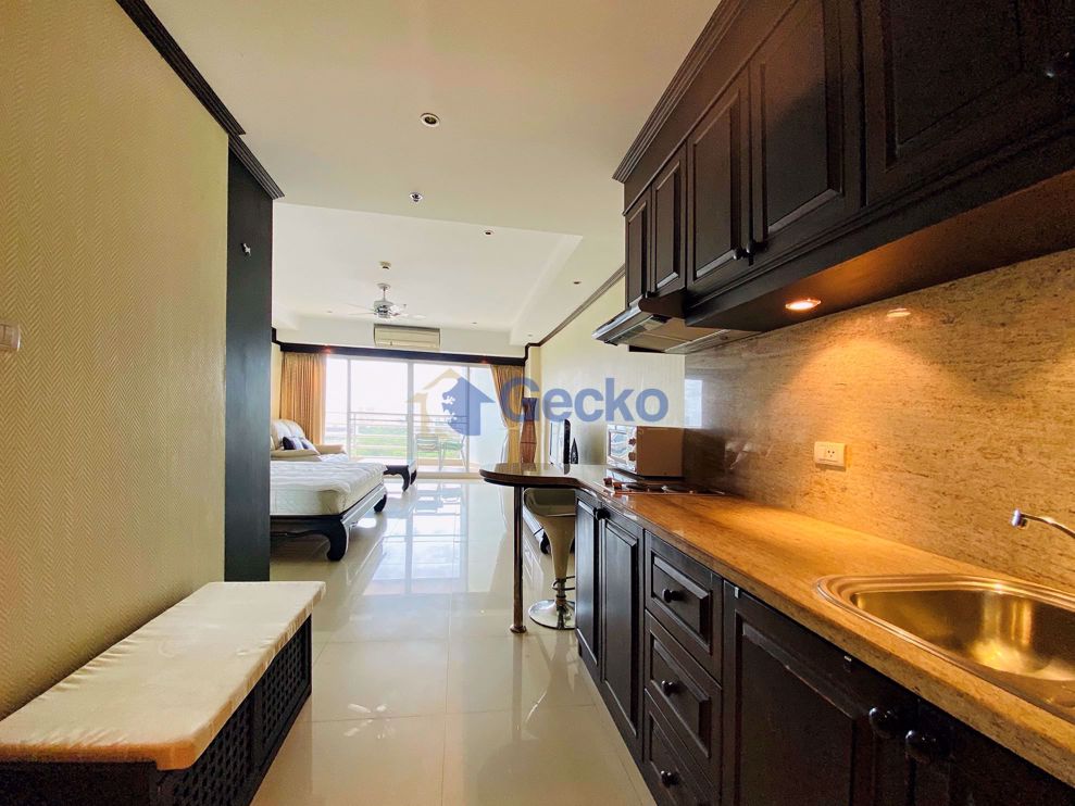 สตูดิโอ คอนโดมิเนี่ยม in View Talay 5 จอมเทียน C008656 (Photo 1)