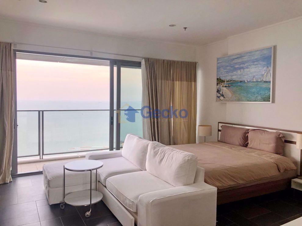 Studio Condo in Northpoint Wongamat C008452 (Photo 3)