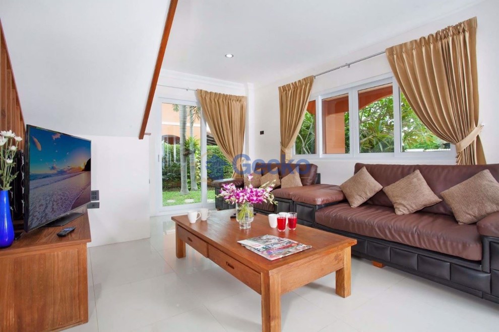 4 ห้องนอน บ้าน in View Point Villa Jomtien  จอมเทียน H008455 (Photo 2)