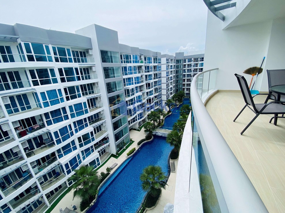 2 Bedrooms Condo in Grand Avenue Central Pattaya C008889 (Cover Photo)