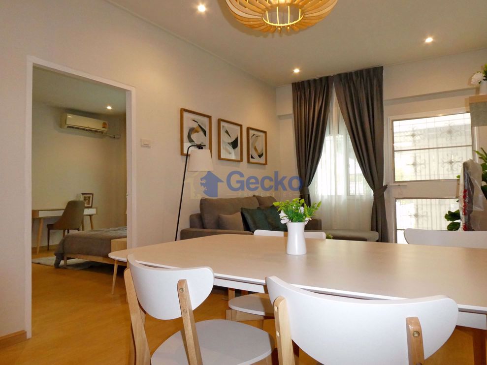 2 Bedrooms House  Central Pattaya H008461 (Photo 3)