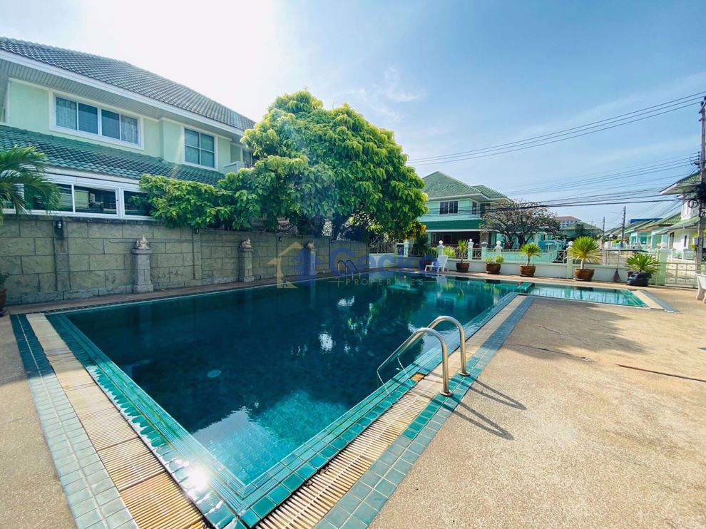 2 Bedrooms House in Baan Chalita  Na Kluea H008894 (Photo 1)