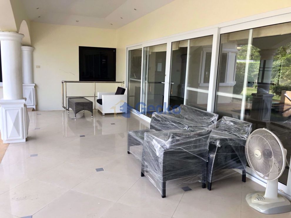 3 Bedrooms House in Jomtien Park Villas  Jomtien H008898 (Photo 1)