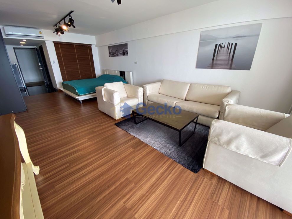 Studio Condo in Metro Jomtien Condotel Jomtien C008909 (Photo 1)