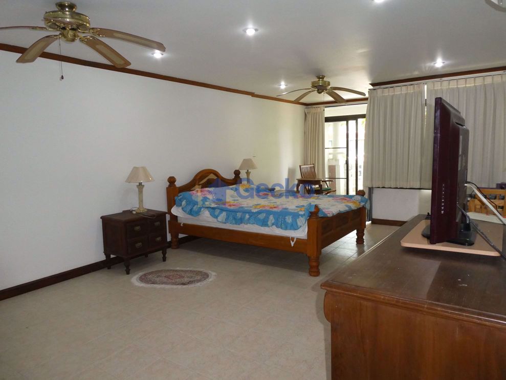 สตูดิโอ คอนโดมิเนี่ยม in Metro Jomtien Condotel จอมเทียน C008917 (Photo 3)