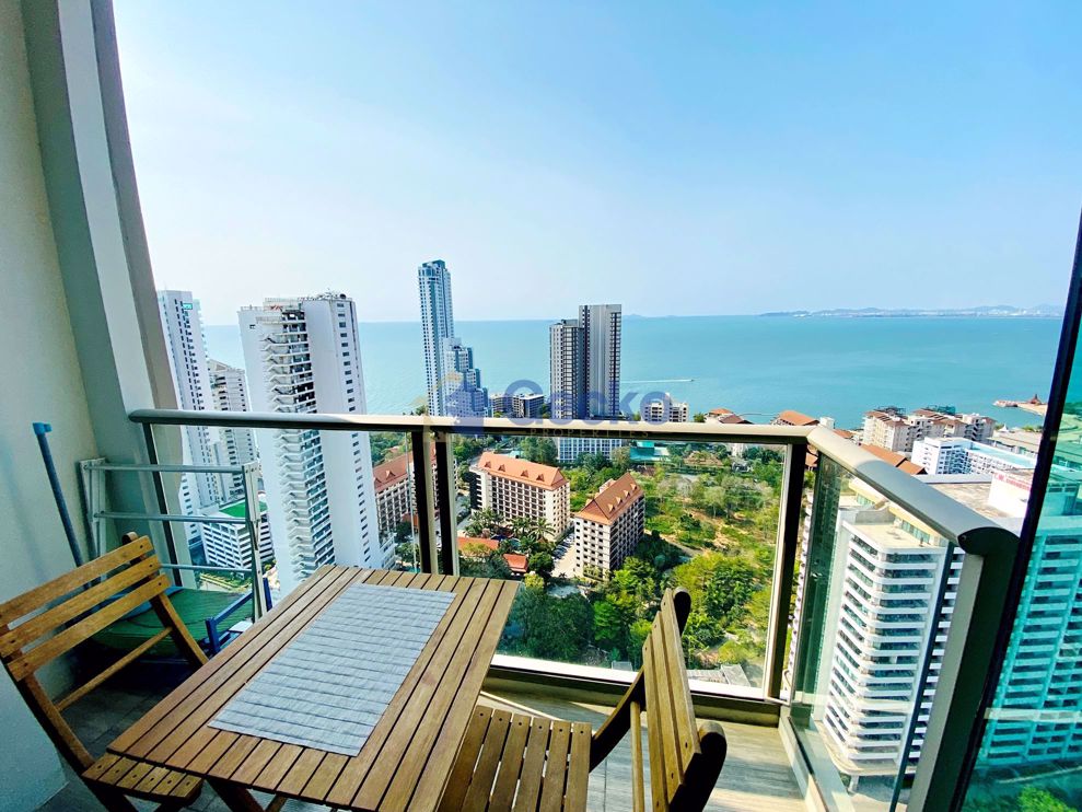 1 Bedroom Condo in The Riviera Wong Amat Beach Wongamat C008492 (Cover Photo)
